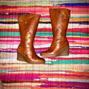 UGG AUSTRALIA CORINTH BROWN WEDGE BOOTS 7 EU 38